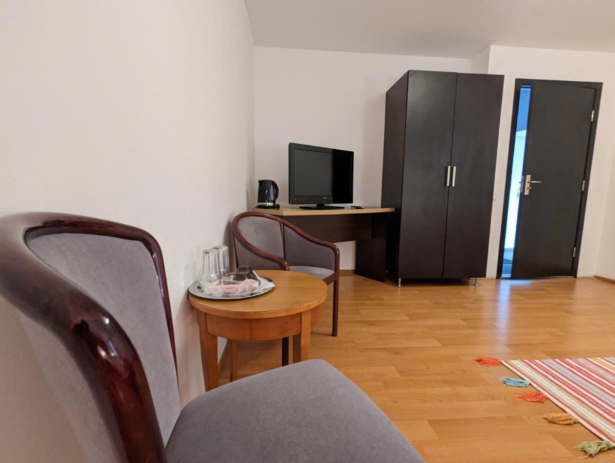 Key Apartments In Main Square Braşov Exterior foto