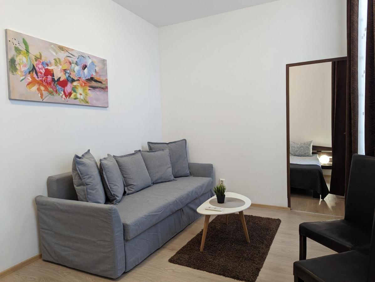 Key Apartments In Main Square Braşov Exterior foto