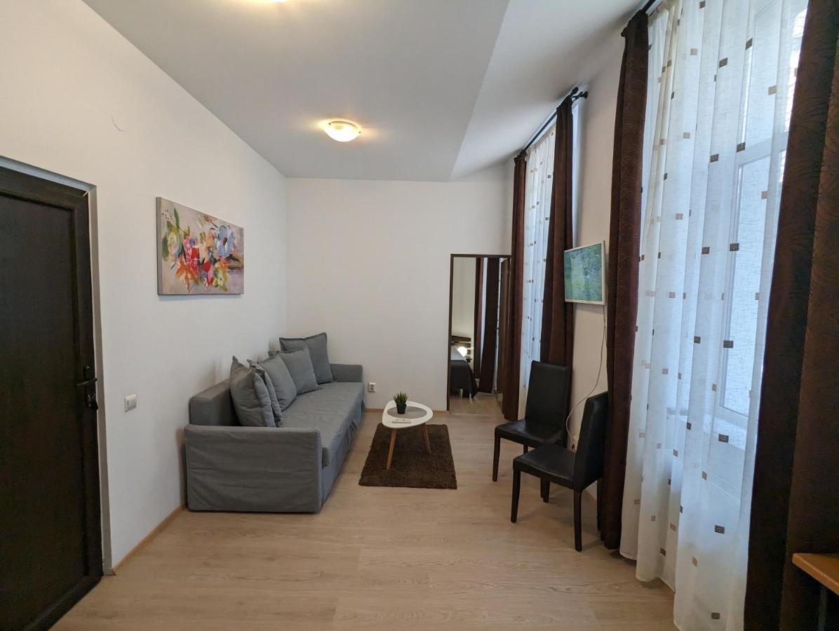 Key Apartments In Main Square Braşov Exterior foto