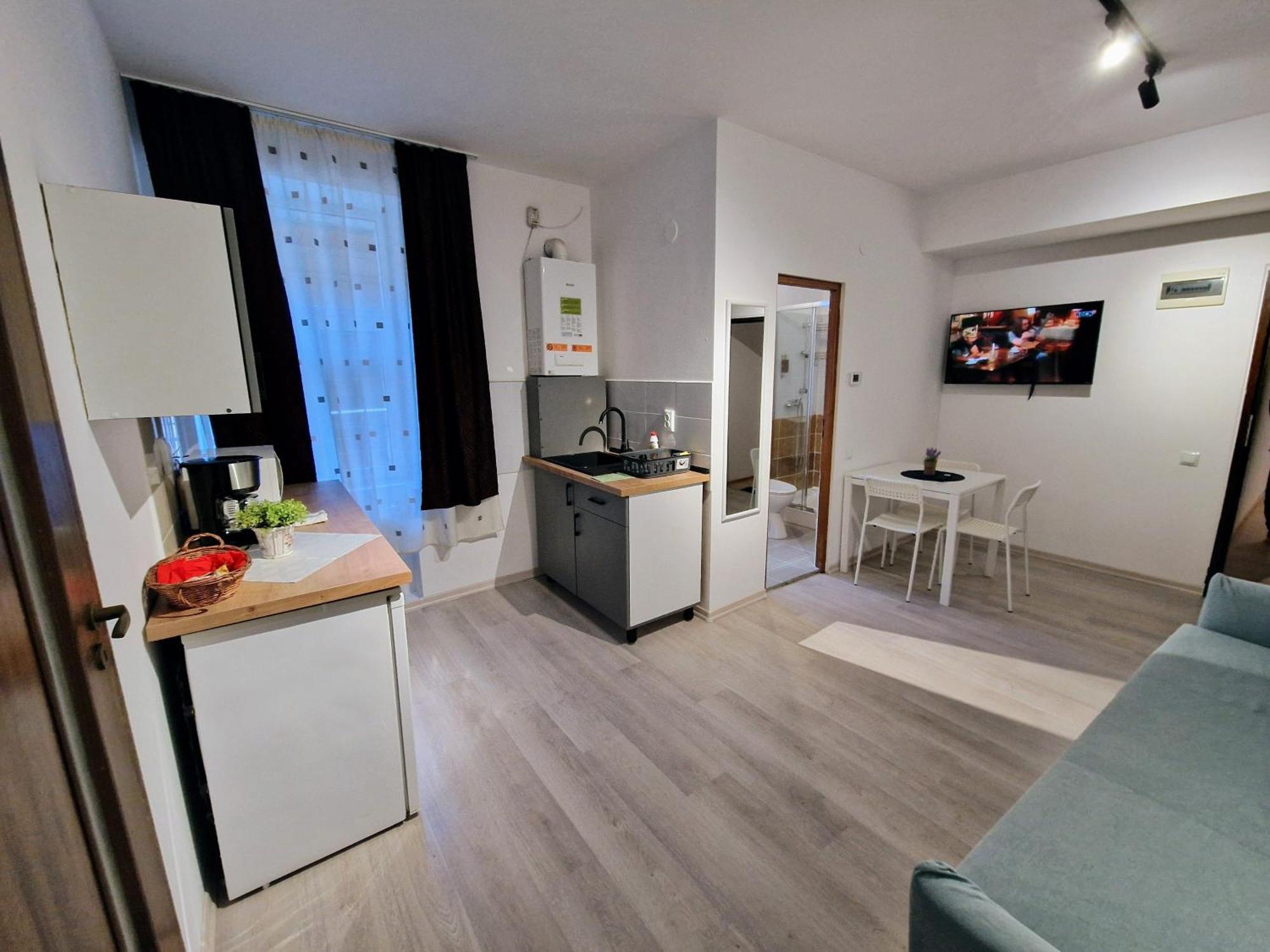 Key Apartments In Main Square Braşov Exterior foto