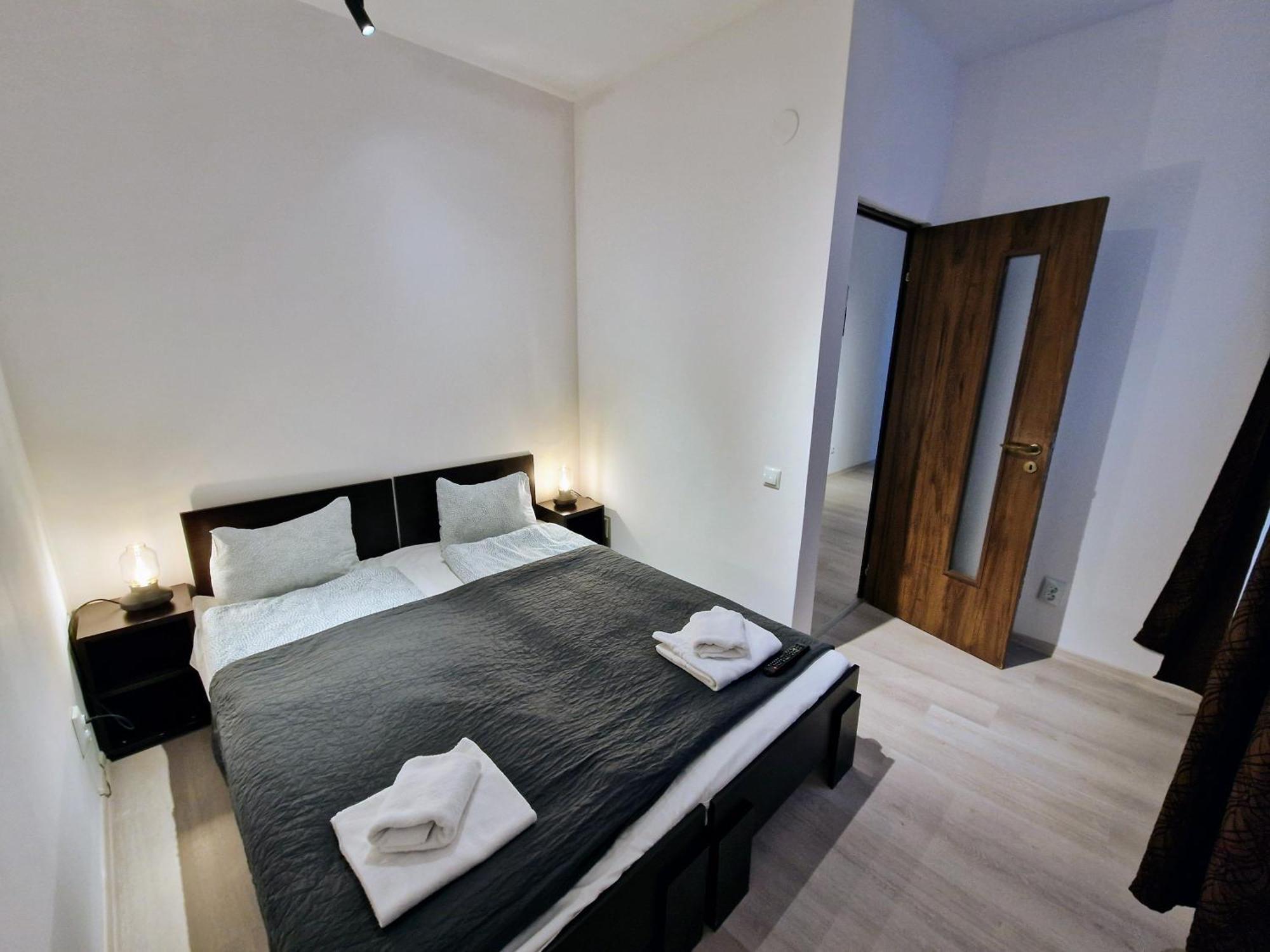 Key Apartments In Main Square Braşov Exterior foto